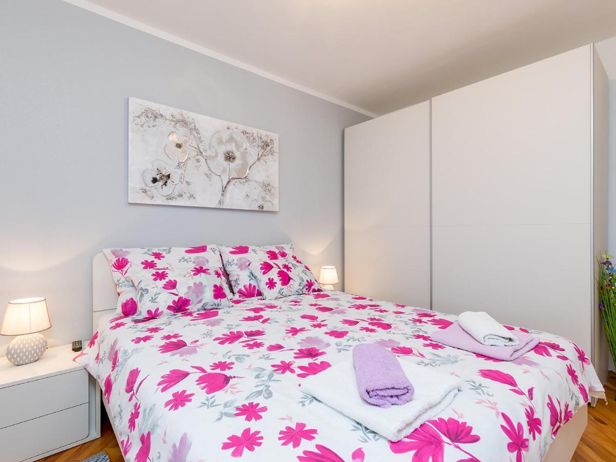 Manuel Apartament *
