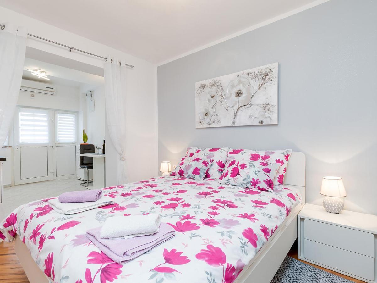 Manuel Apartament